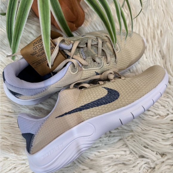 New🌿Nike Experience Run 11 Road Running Shoes - Picture 2 of 6